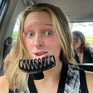 Meet your Posher, Kaya